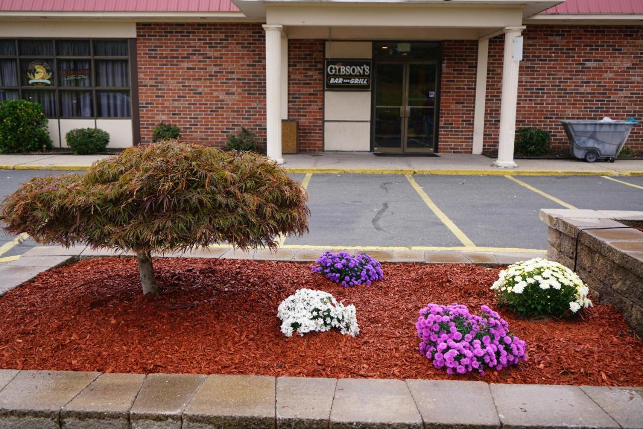 Hotel Rodeway & East Windsor