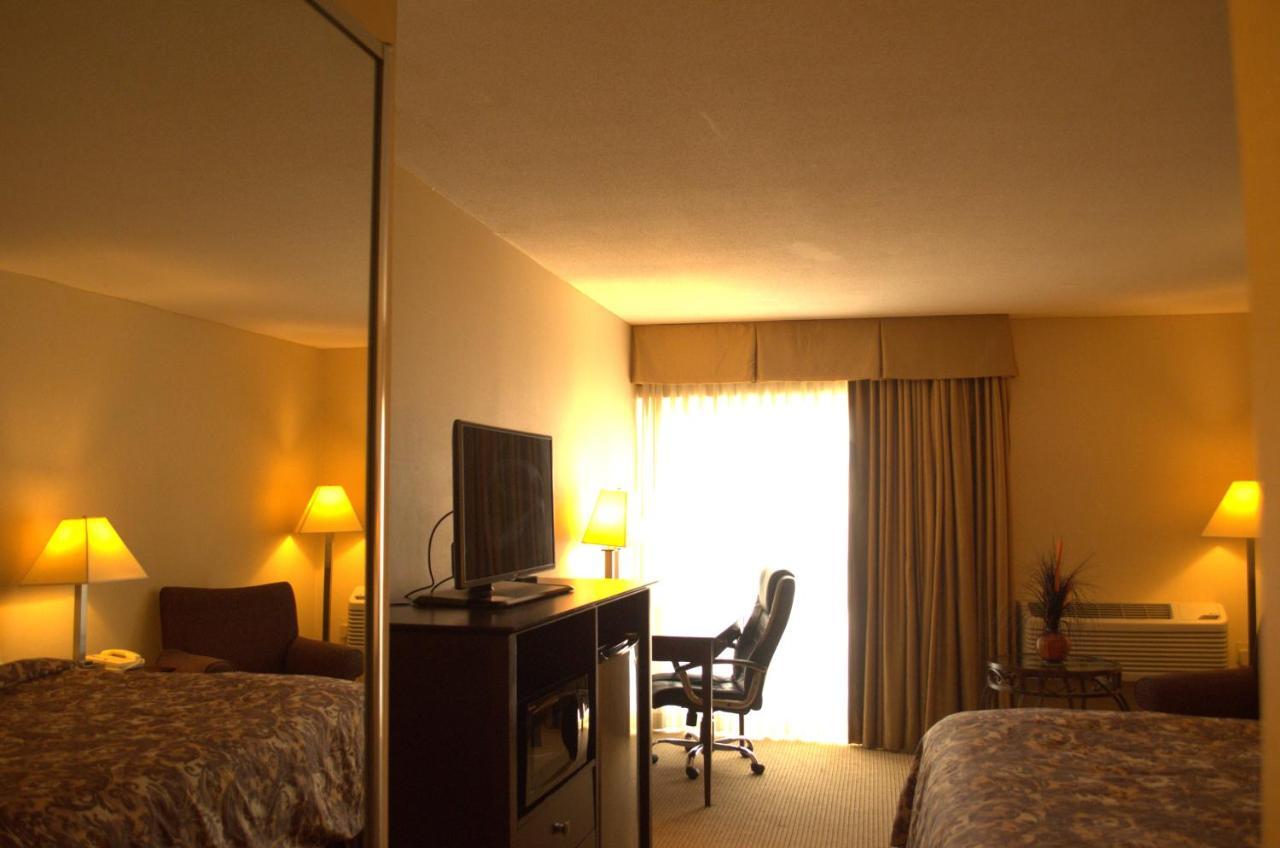 Rodeway & 3* East Windsor